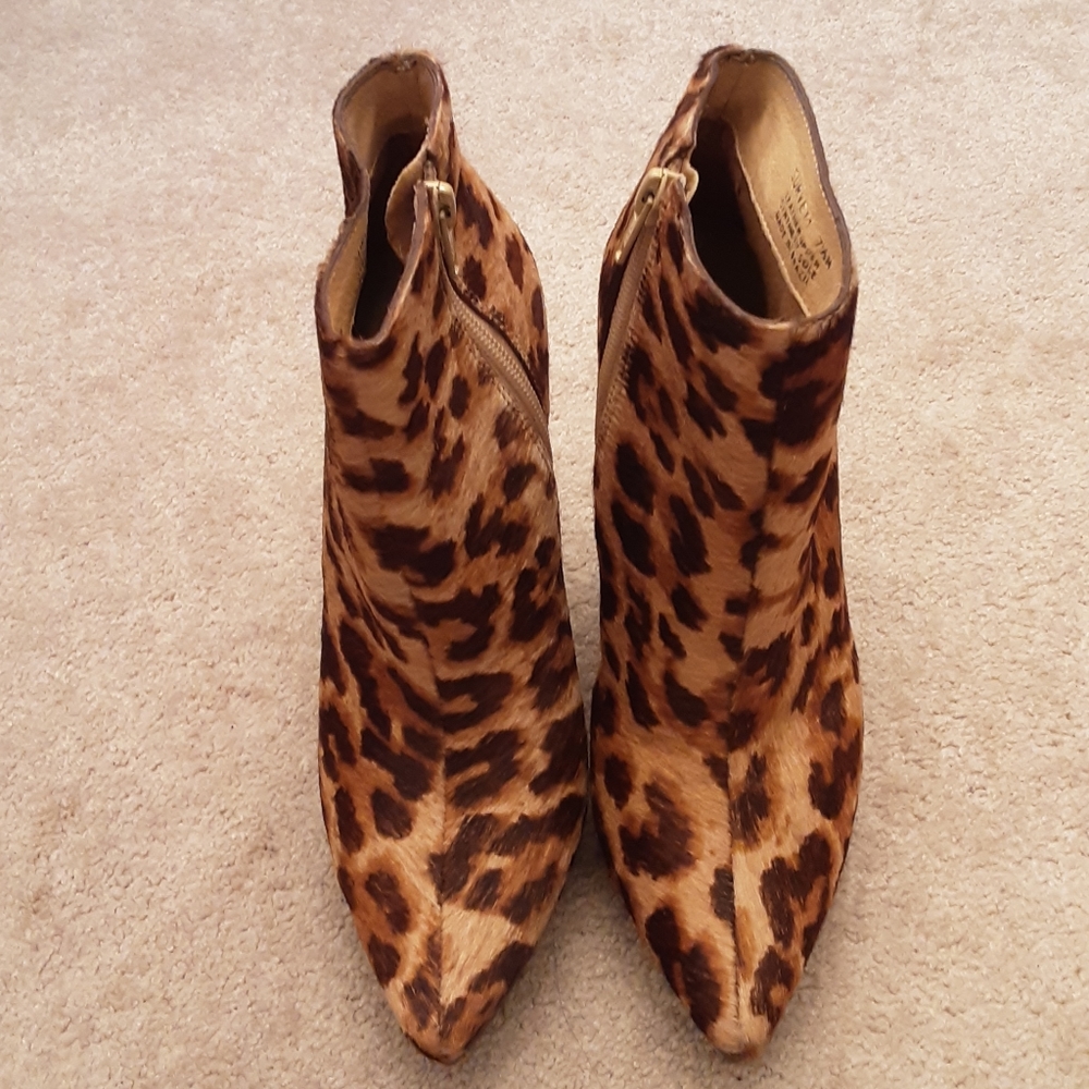 NWOT - Made in Brazil - STEVE MADDEN boots